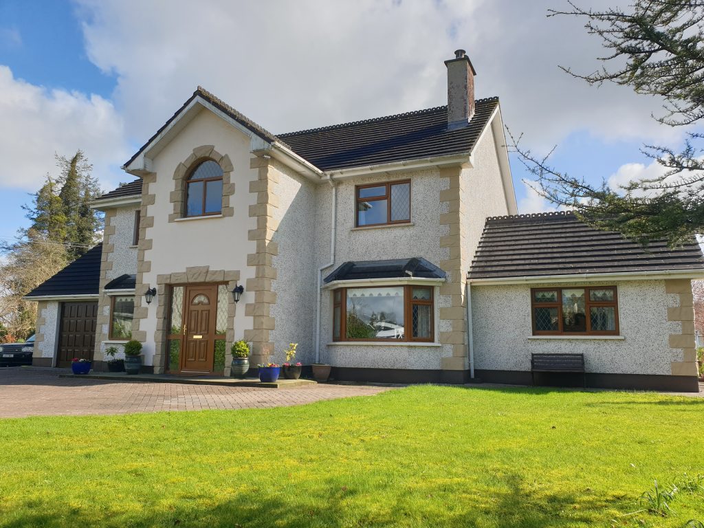11 Hyde Court Golf Links Road Roscommon Co. Roscommon F42 DY99
