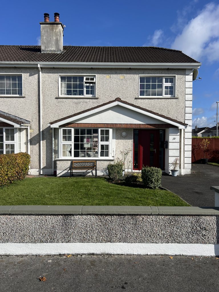 19 Ashford, Monksland, Athlone, Co. Roscommon