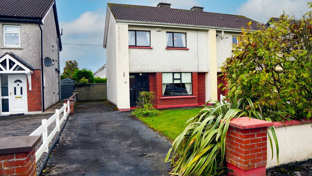 76 Bloomfield Drive, Coosan, Athlone, Co Westmeath